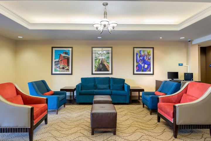 Hotel Interior 11 of 32