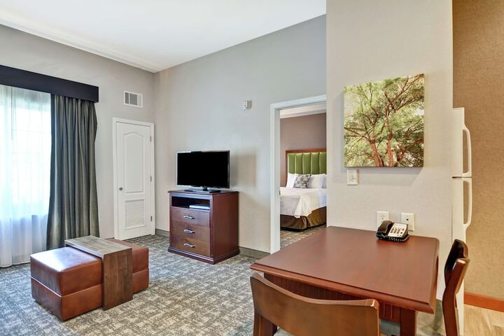 Room 36 of 60