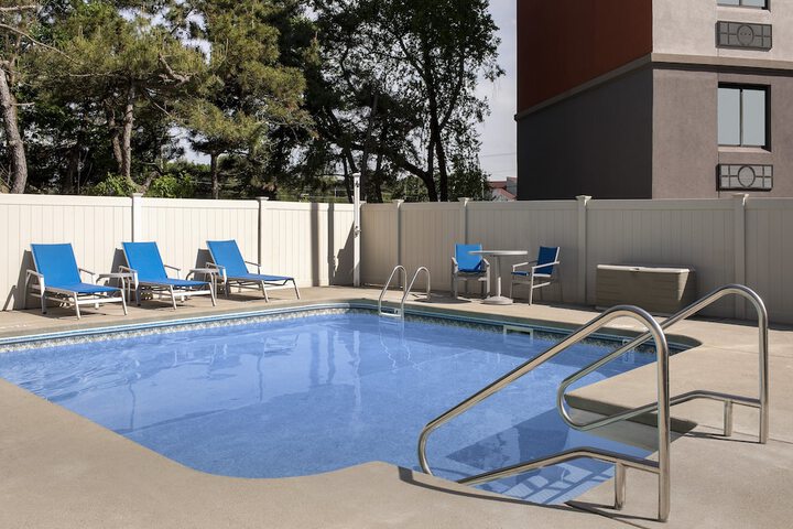 Pool 3 of 33