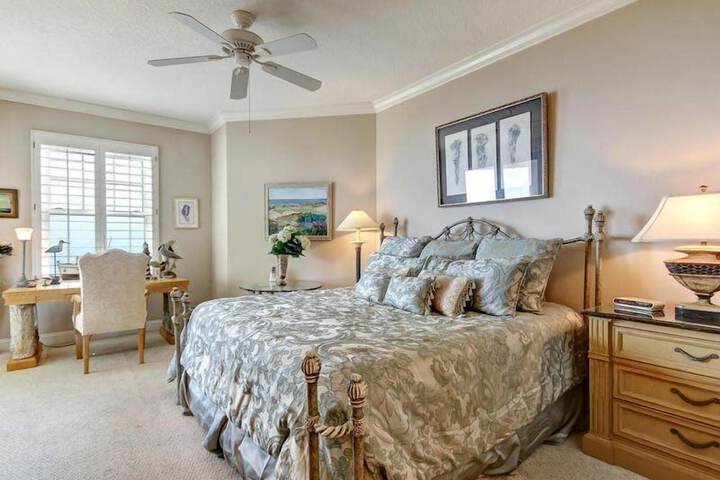 Room 20 of 38