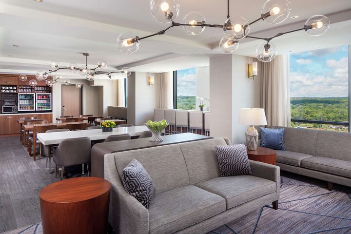 Hilton Rochester Mayo Clinic Area