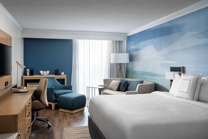 Room 18 of 65
