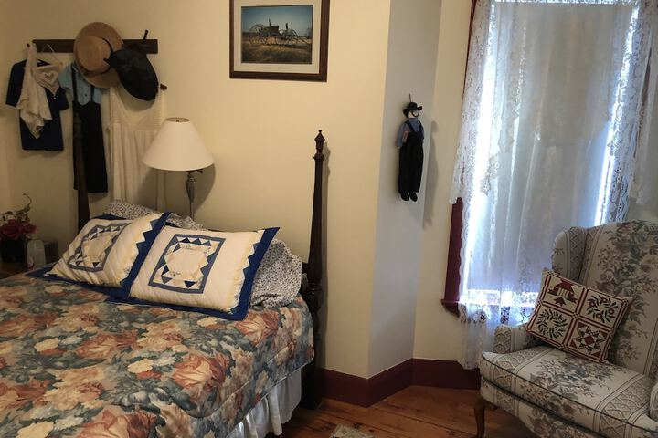 Room 18 of 32