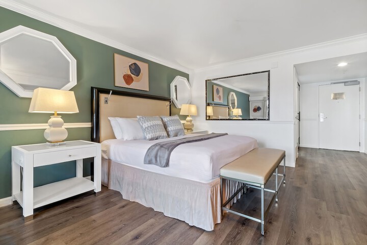 Room 21 of 42