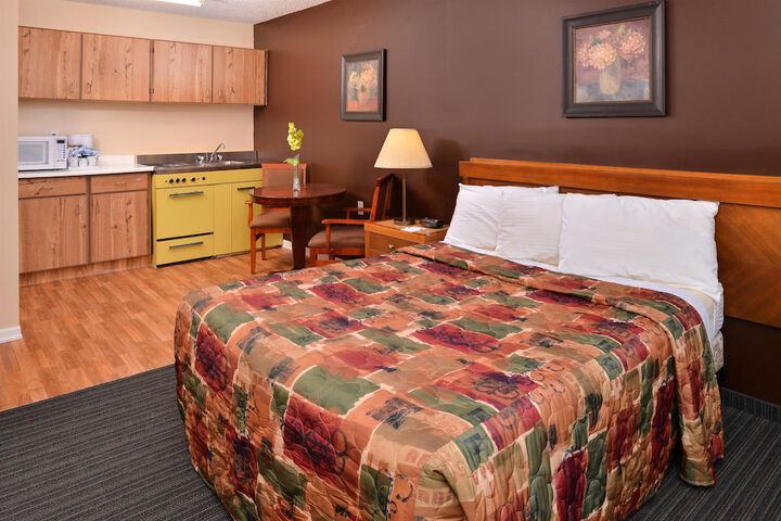 Room 17 of 35