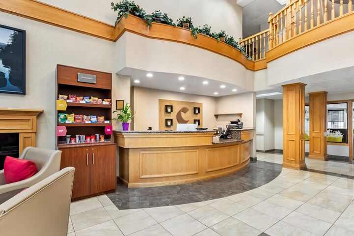 Comfort Suites Clackamas