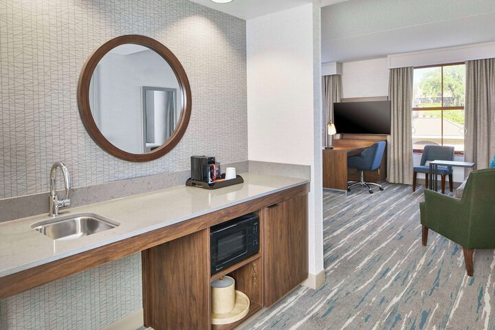 Hampton Inn & Suites Saratoga Springs Downtown
