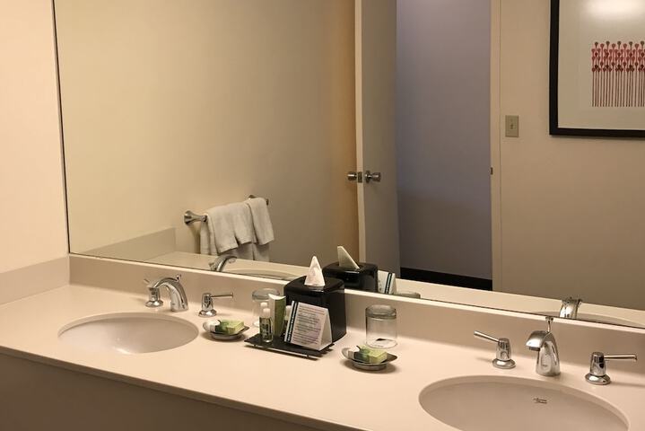 Room 55 of 108