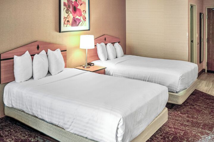 Crystal Inn Hotel & Suites Midvalley