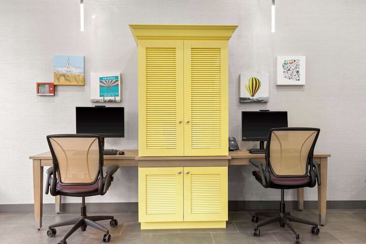 Business Center 51 of 51