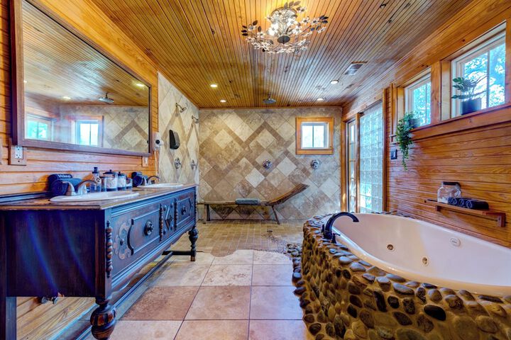 Beachside Boutique Inn – Folly Beach Rooms & Private Cottages