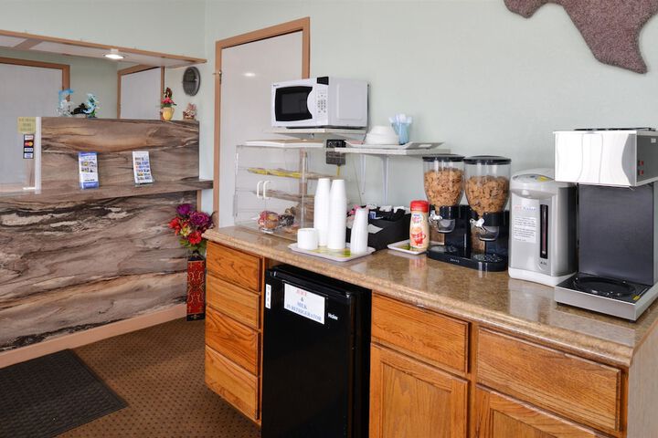 Breakfast/Coffee Service 19 of 19