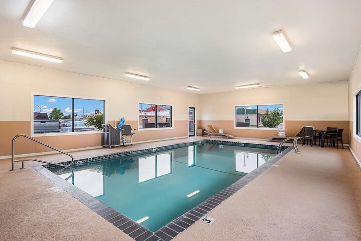 Pool 4 of 32