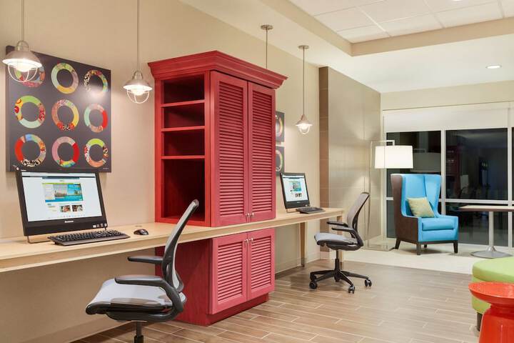 Business Center 31 of 31