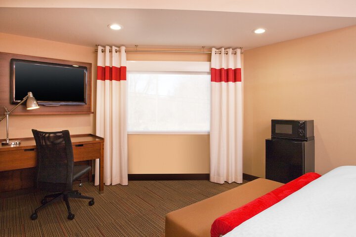 Room 28 of 41