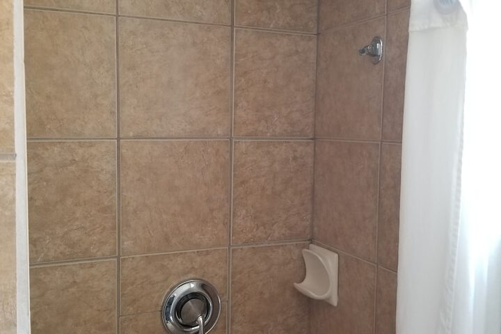 Room 28 of 92