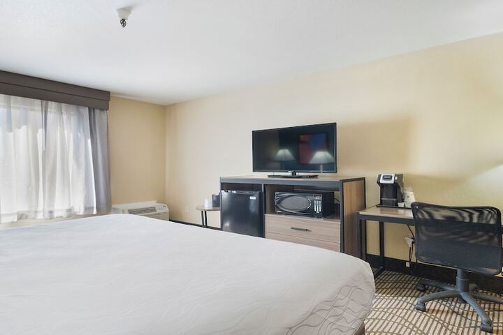 Best Western Plus Heritage Inn