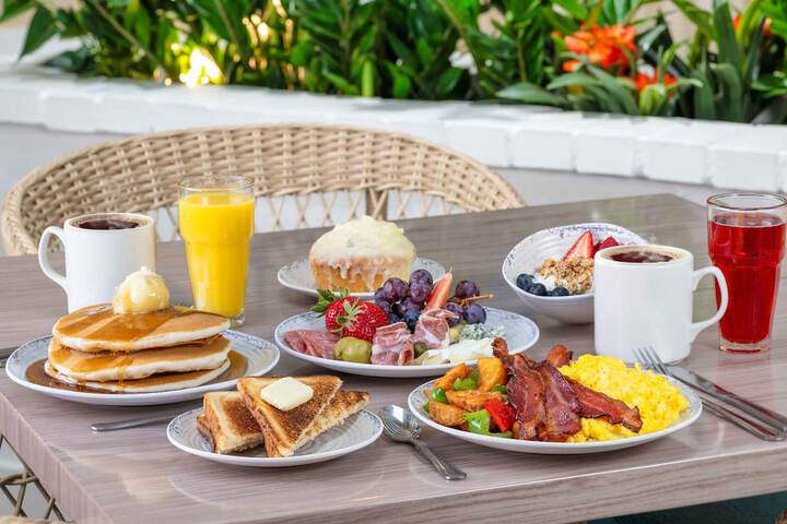 Breakfast/Coffee Service 45 of 52