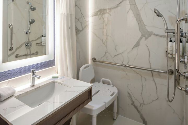 Fairfield Inn & Suites by Marriott Lafayette South