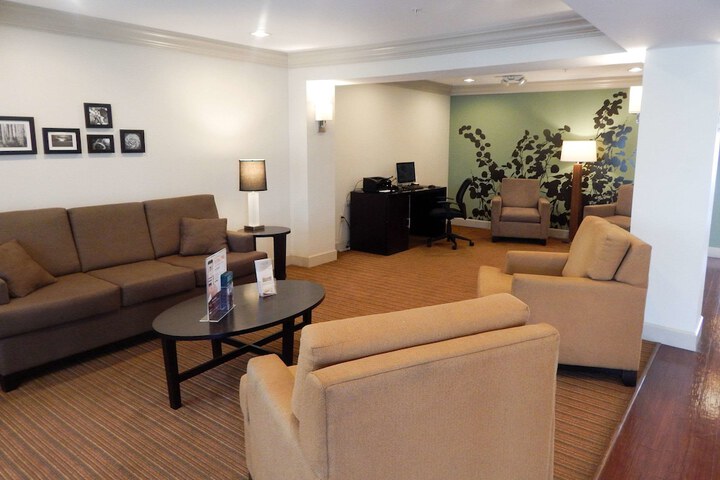 Hotel Interior 11 of 46