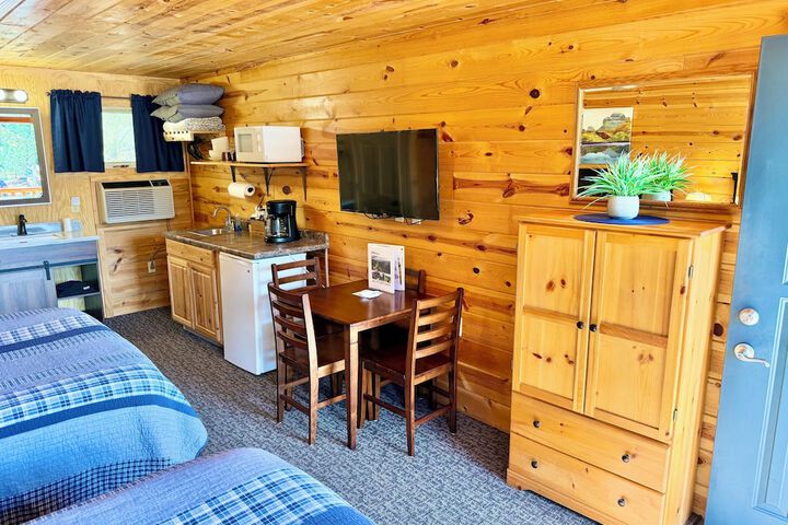 Mountain View Lodge & Cabins