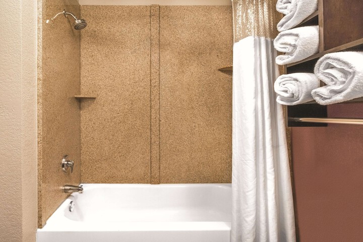 La Quinta Inn & Suites by Wyndham Rome