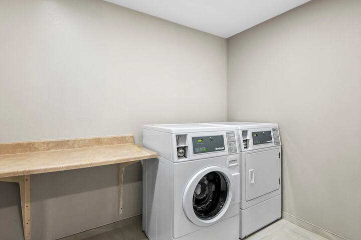 Holiday Inn Express Hotel & Suites Council Bluffs - Convention Center by IHG