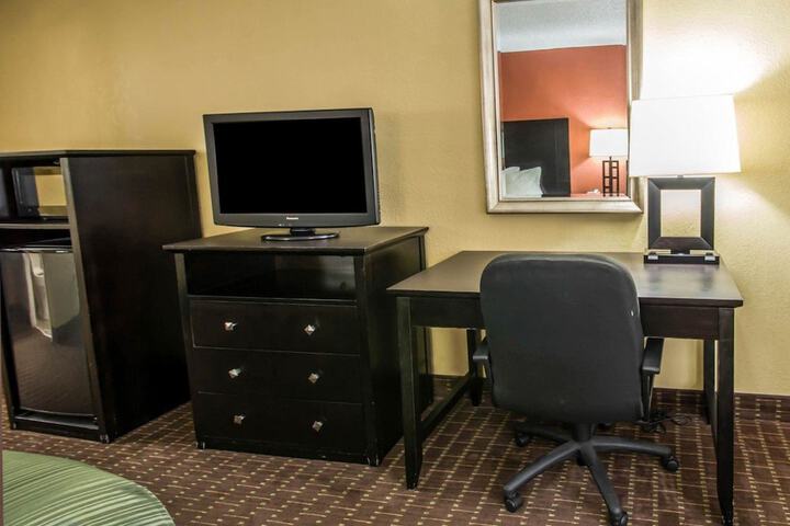 Room 17 of 24