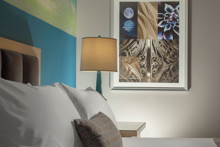 Room 27 of 67