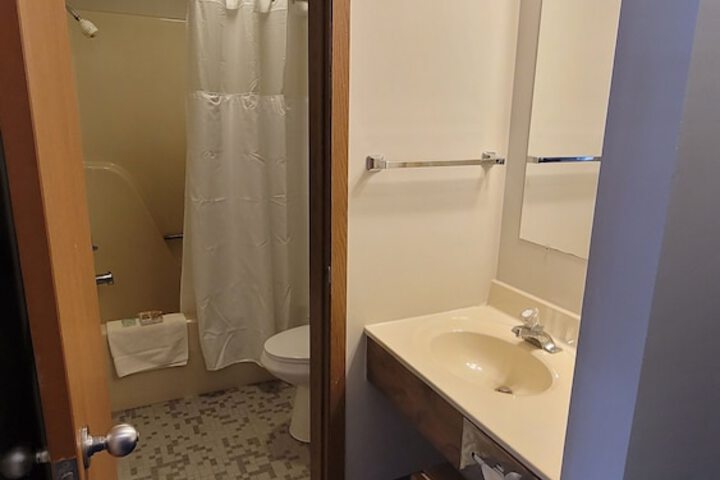 Room 14 of 39
