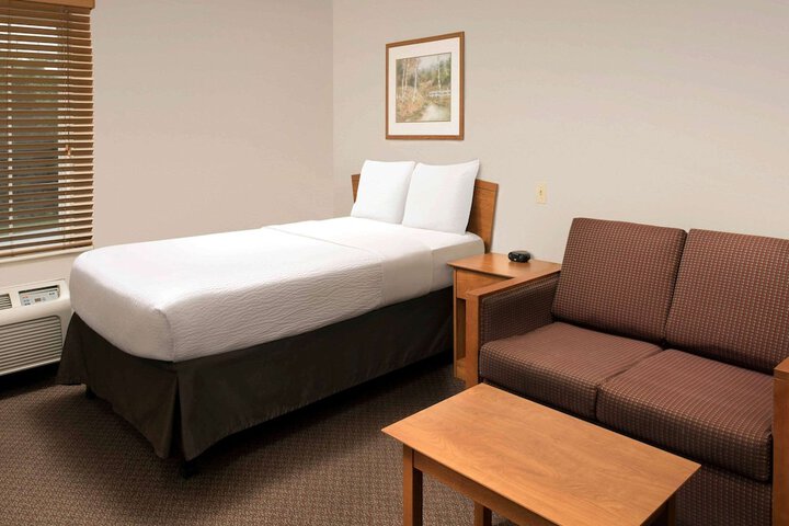 Room 21 of 25