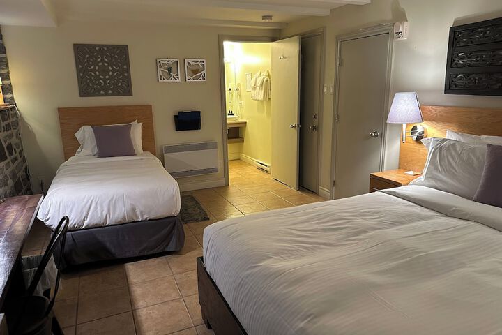 Room 56 of 102