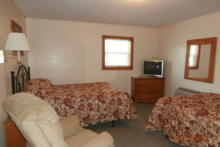 Riverbend Lodging