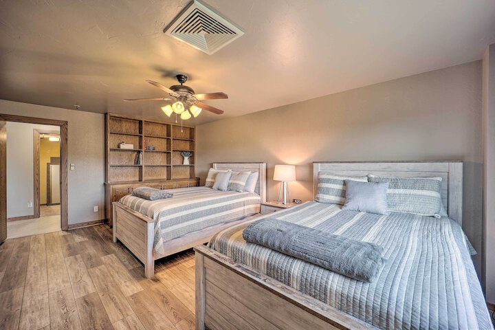 Golf Course & Lake Views: Cozy Afton Condo!