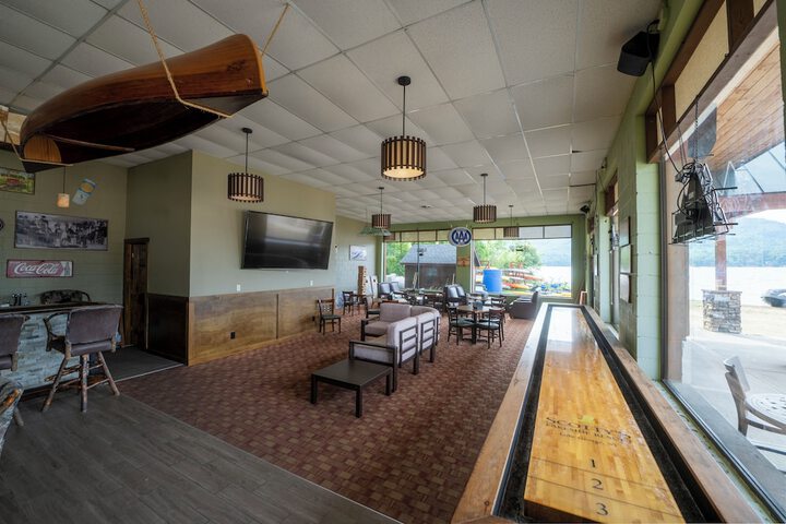 Scottys Lakeside Resort