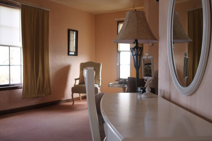 Room 50 of 54