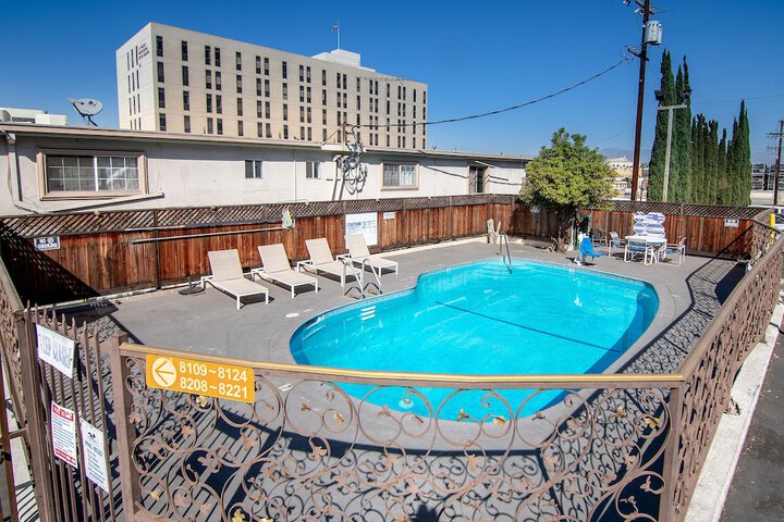 Pool 29 of 67