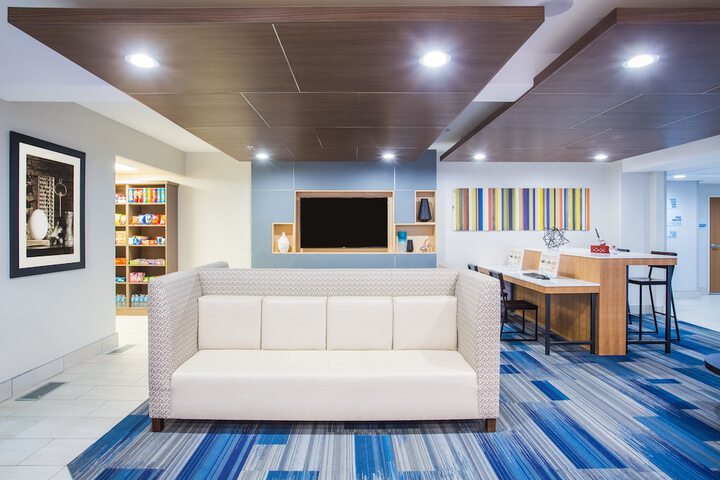 Holiday Inn Express & Suites Cedar City by IHG