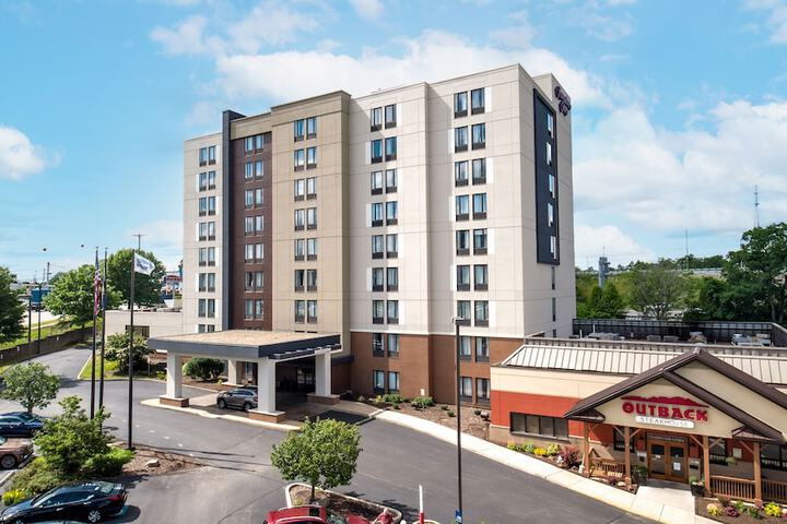 Hampton Inn Pittsburgh / Monroeville