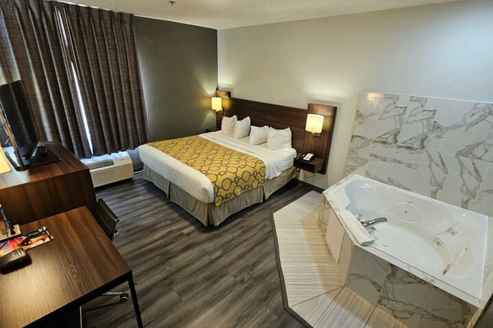 Room 30 of 44