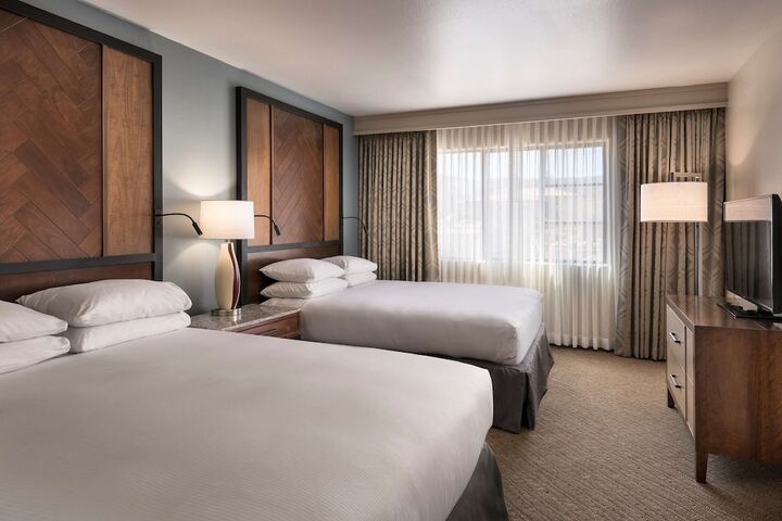 Room 106 of 199