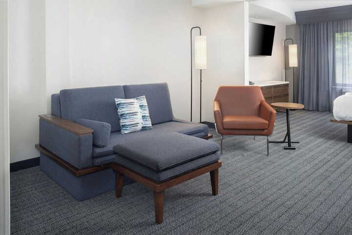 Courtyard by Marriott Hanover Lebanon
