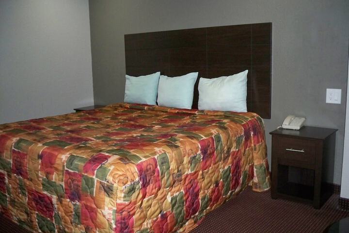 Room 29 of 65