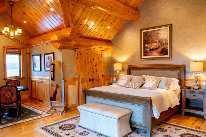 Coyote Bluff Estate