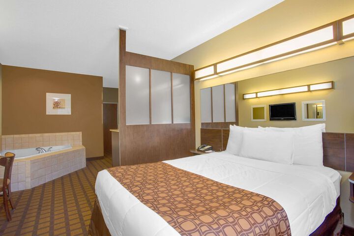 Room 19 of 22