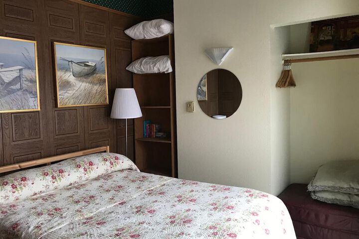 Room 36 of 82