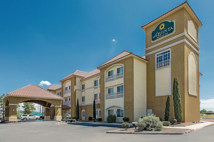 Hotel 4 of 32