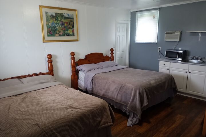 Room 10 of 19