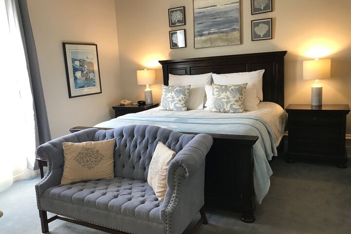 Tattingstone Inn