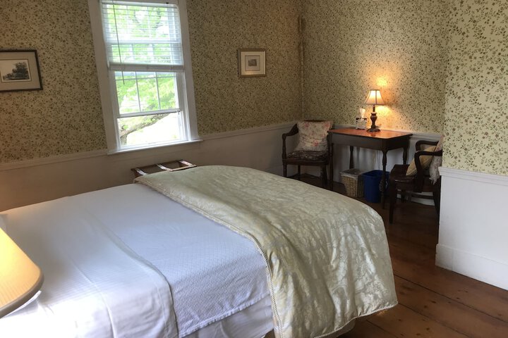 Room 58 of 80